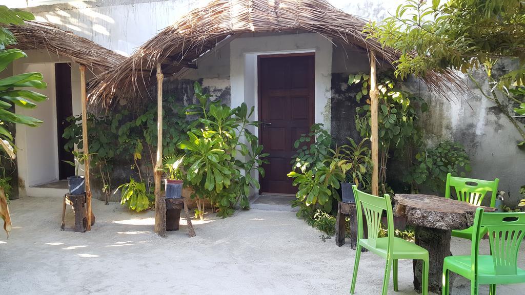 Maafushi View Hotel Exterior photo